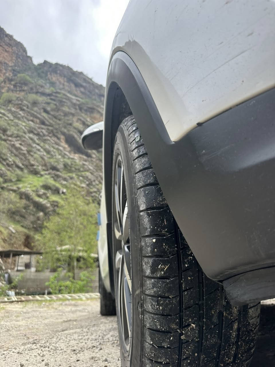 للبيع كيا سورنتو 2016
خليجي
فول مواصفات
مكفولة
محرك 6 سلندر
فور ويل (دفع رباعي)

تبديل بنيد فقط دون أي ضرر
رقم بغداد تحويل مباشر

المواصفات:
 • بصمة بيبان
 • بصمة تشغيل
 • حساسات
 • تبريد 3 قطع
 • سيارة قوية ومناسبة للسفر والطرق الطويلة
 • اعتمادية وثابتة على الطريق

الحالة ممتازة
جاهزة للاستخدام بدون أي مصروف

📍 مكان السيارة: بغداد
📞 رقم الاتصال: ***********
☎️ متوفر اتصال فقط
