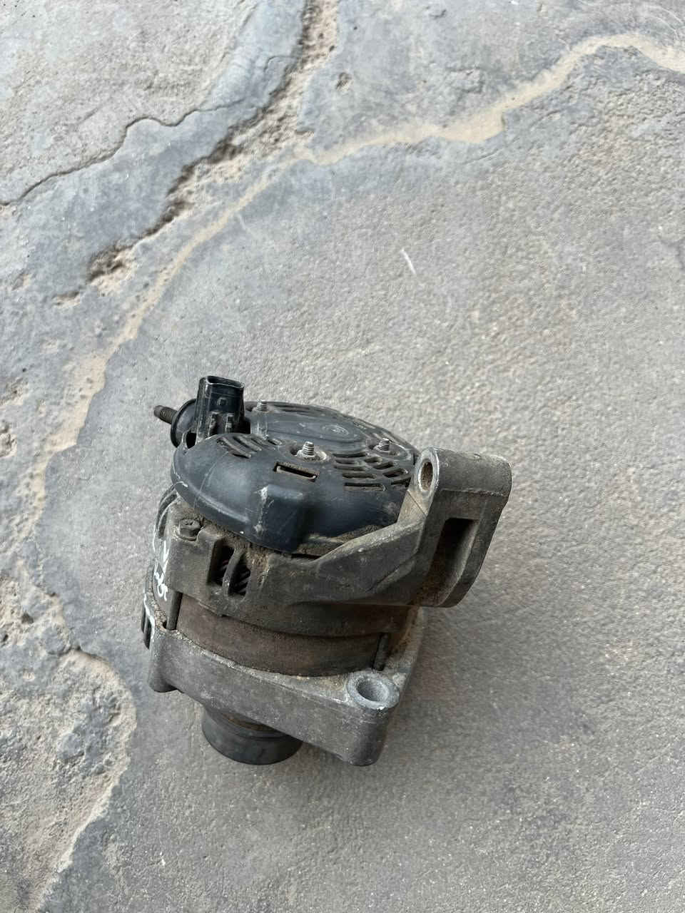 داينمو دوج/ كرايسلر V6 /٦ سلندر/ L3,3-3,8 /ماركة دينسوا ياباني الأصلي حتى الكاج وياه.


**إذا كنت صاحب هذا الإعلان وتريد حذفه لأي سبب، رجاءا أرسل رسالة إلى الدعم الفني**