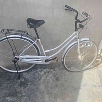 بيسكل بناتي حجم 27 تايرات جوابه جدد داينمو  كلوب شغال السعر 75 قفلل  0...