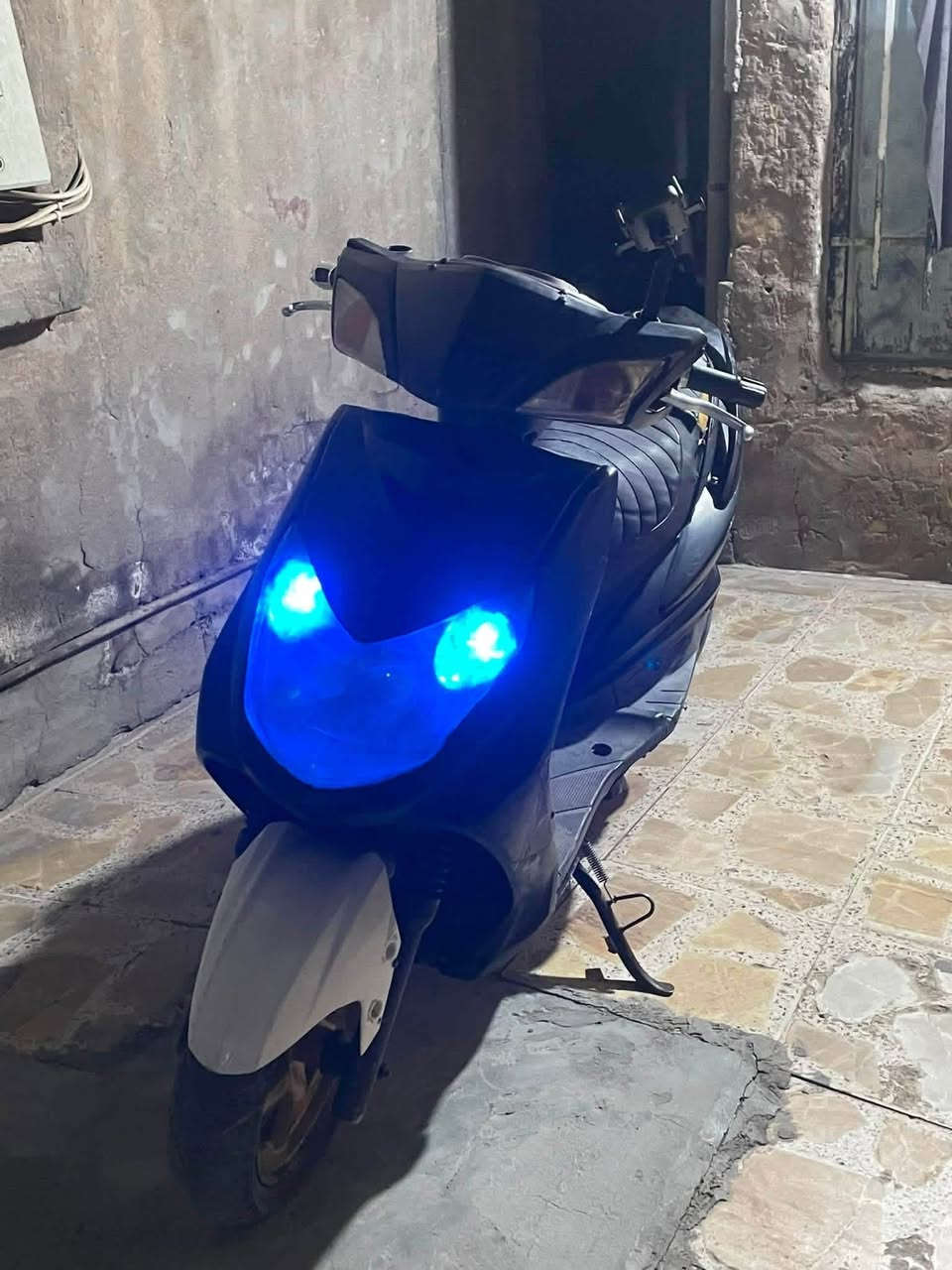 سلام عليكم
سكنس فحل نوزل 
مكينه خرسه تخبل بلادي
نكره سلف بكل وقت
كلجات رياضي
تايرات جدد
بريكات بلمكان
وياله ذهبي
كهربائيات شغاله 
لايت عالي ناصي 
لد صفاحيات ازرك وي السكن
قبق كور رياضي
شلعه تاكل لكاع ومعدل طياره
كفرات نضيفه 
نقوصاتها!!
مجمع اشاير
ودشبول يرادله تصليح بلوايرات فقط 
سعرها 500بيها مجال 
مكان الدوره ميكانيك 
رقم 
*********** واتساب
***********واتساب واتصال
