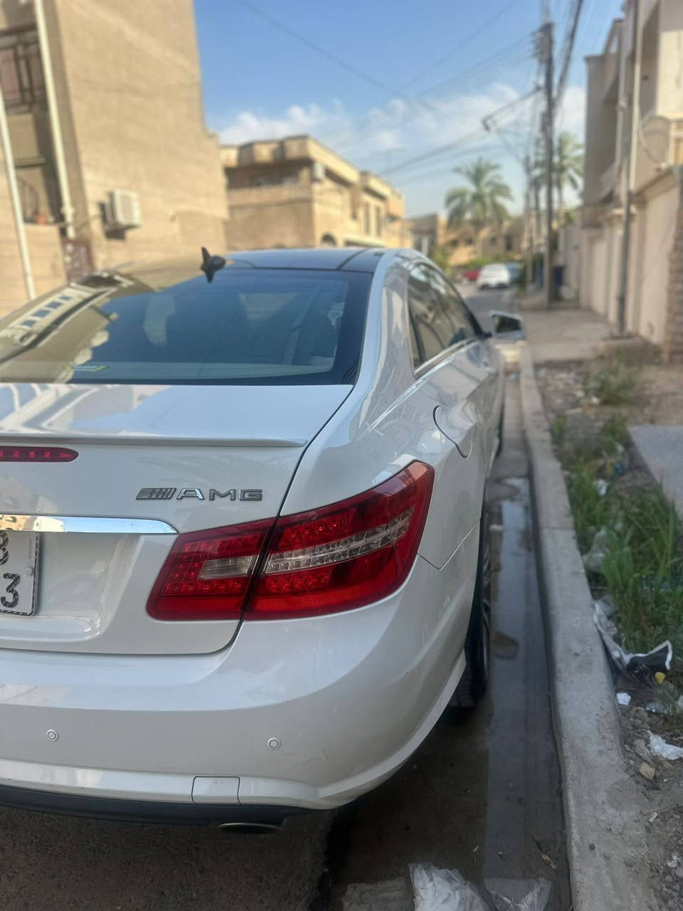 السلام عليكم 
للبيع او مراوس 
مارسدس E350 موديل 2011
فول مواصفات 
محرك 6 سلندر تنفس طبيعي المرغوب
كير محرك صدر جديد تايرات تو سايز وياله AMG ماشيه 148 الف 
السياره امريكيه حادثها سرقه وياله 
هنا بالعراق انطخت عندي بالجامع الامامي الأيسر ضربه خفيفه 
العنوان بغداد حي الإعلام 
*********** بغداد, العراق
