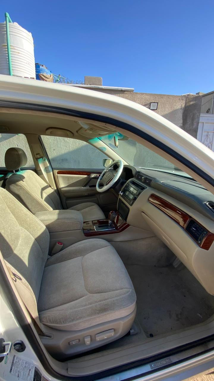 سلام عليكم 
جنون 2001 ادوات ادوات ادوات 
مكصوصه قماره فقط سيارهه جديده بمعنى الكلمه 
كفاله عده الكصه عميه السياره مكينه كير كفاله دواخل حداده تخم تاير كله جديد 
مكان السياره بصره 
سعرها 42 وبيها مجال
الشراي يتصل وبخدمته  
***********
***********
