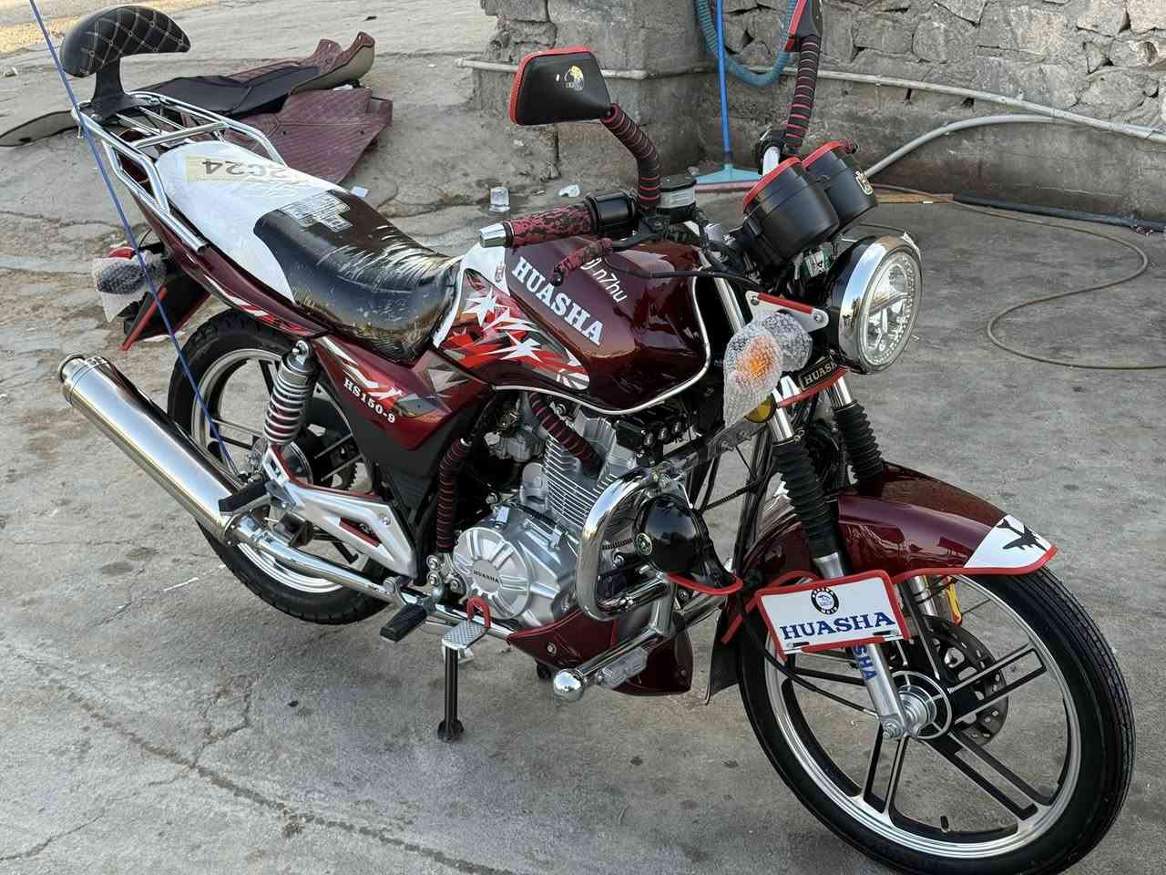 السلام عليكم هايوشا 24 مسجل ونضيف وكامل كماليات دراجة انضف من الصورة مكاني القائم حصيبة اتصل ودلل ***********
