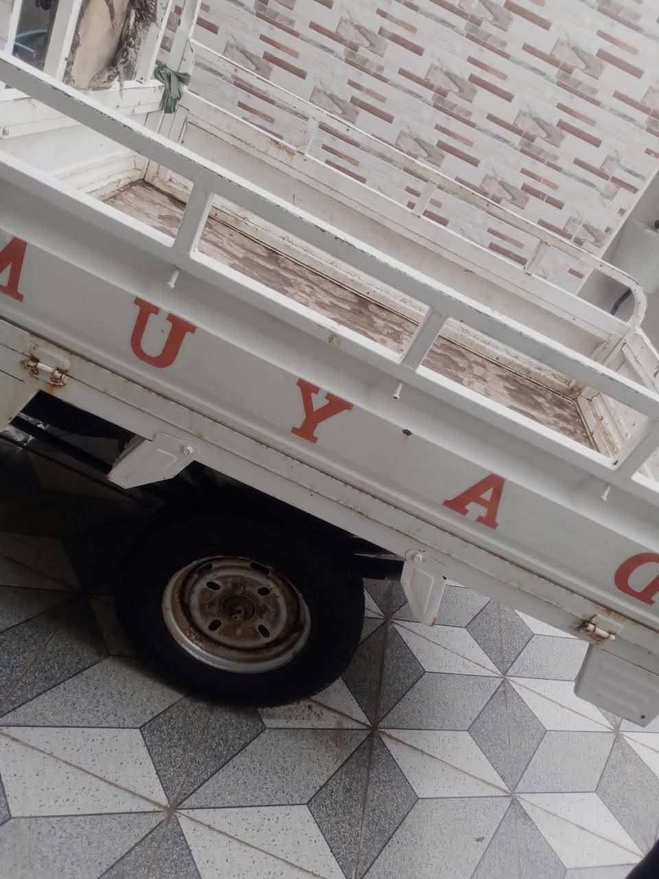 يا الله سلام عليكم ستوته للبيع وراق صولي كهربائيات شغاله محرك فقط تجفيت مكان الرفاعي ***********
