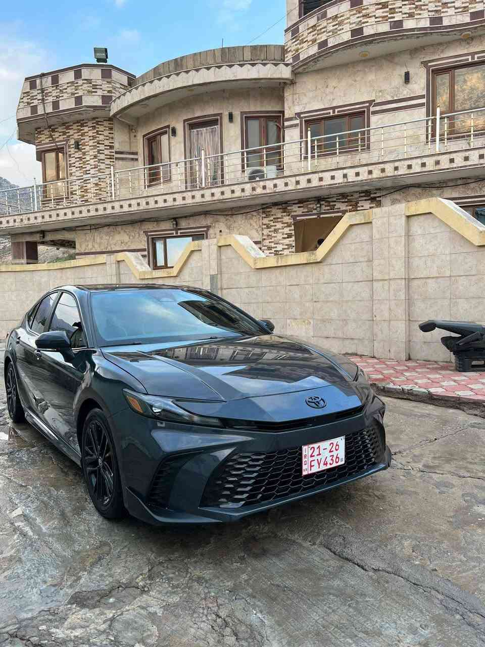 تويوتا كامري 
بو به يوندي كرن ***********
موديل 2025
موصفات Black/se 
ره نگ جيمه نتوي
2بارجه سبغ 
ته نها ١٠mi جويه حسابي سفره 
سياره كه زور خاوينه او هيج شوخت تشتي تيدا نيه هه مو تشتي به شه رت
ايرباك ته نها به س دوگمه 
سياره كه زور زور خاوينه
سعر 225مجال أربيل, العراق
