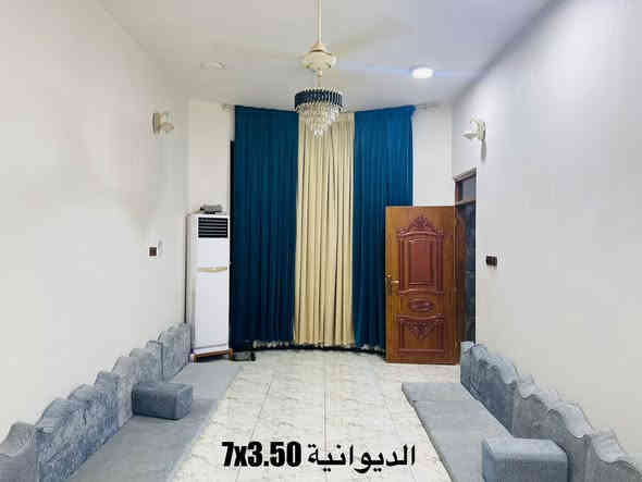 🔹♦️ بيت 150 م زراعي  بناء حديث 2021 بي وصل تطويب
🔻 يبعد عن التبليط 40 م ويبعد عن الكورنيش الشط 150 م تقريباً  موقعة خلف بيت ابو الگبة الي ع الشط صوب الشامية 

🔻 يتكون من طابقين 
-الطابق الاول يحتوي على  : ديوانية + غرفة +صالة كبيرة + مطبخ + حمام + مجمع صحيات بالخارج

-الطابق الثاني يحتوي علي :  ثلاث غرف + صالة كبيرة + حمام 
+مخزن كبير 
* باقي التفاصيل موضحة بالصور 

السعر 175 وبي مجال
   
للأتصال :  ***********
