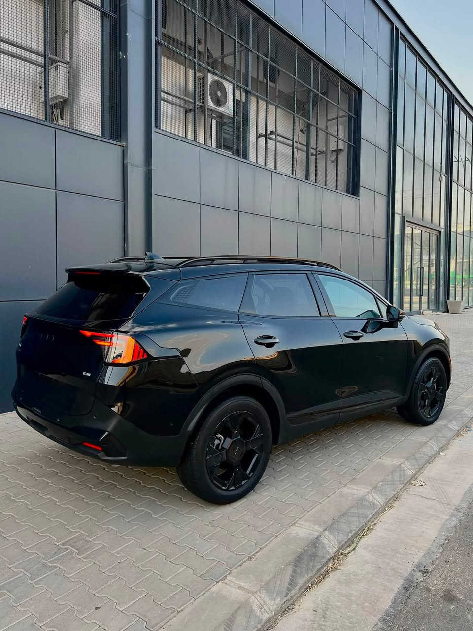 Kia Sportage x line Black edition 2026
دخول جديد

ماشي ٢ الف مايل فقط ماشاللله زيرو بحال وكالة

✅شكل جديد

سيارة فول فول ١/١

بدون رقم بشرط الترقيم شمالي

💰💰السعر ٢٢٥ ورقة

وارد امريكي

✅ضرر السيارة جاملغ و بنيد صبوخ بدون دواخل بدون إرباك

رقم شاصي 5XYK6CDF5TG324888

مكان سيارة سليماني

***********

