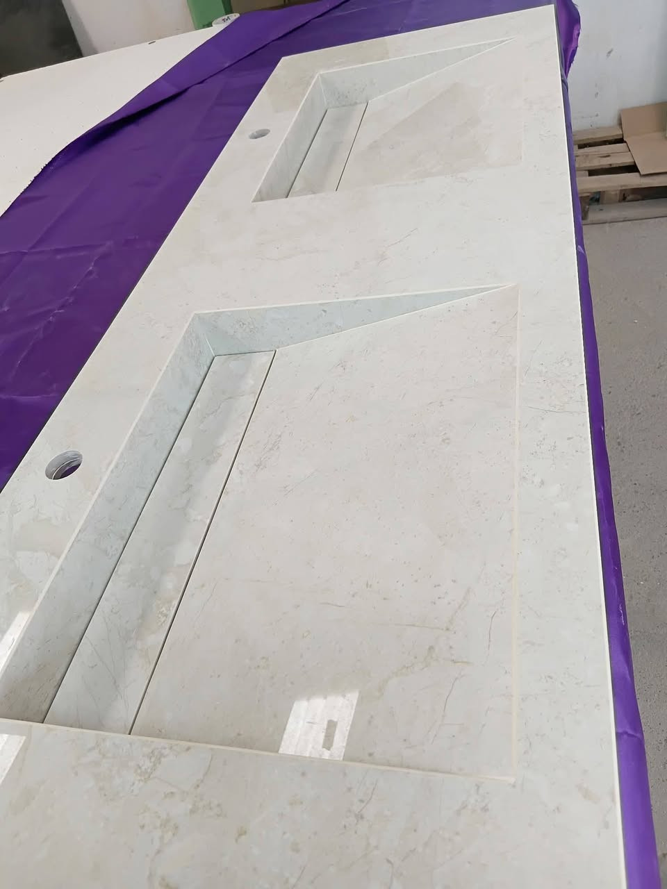 سلام عليكم عمل مغاسل بورسلاين حسب الطلب  والوان والقياس    رقم ***********
