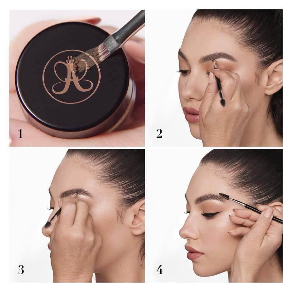 #Anastasia_Beverly_Hills
⚜⚜Anastasia beverly hills eyebrow gel pomade⚜⚜
جل الحواجب من أنستازيا بيفرلي هيلز ‎حائز على جائزة افضل جل حواجب ، لا يُسبب تلطخات ومقاوم للماء
هذا المنتج كريمي القوام متعدد المهام ينزلق على الجلد والشعر بسلاسة ويمنحك حواجب واضحة محددة. يعمل كبرايمر للحواجب وتُسبغ تركيبته الغنية بالأصباغ لونًا أثناء التحديد والتلوين. هذا المنتج سريع الجفاف مما يجعله مثاليًا للبشرة الدهنية وفي المناطق ذات المناخ الرطب
لتحديد وملء الحواجب بشكل مثالي، ضعي الجل باستخدام فرشاة حاجب ذات زاوية وشعيرات قصيرة حادة ، بعد وضع الكمية المطلوبة من اللون، امزجيها باستخدام فرشاة سبولي نظيفة
✅ متوفر منه👇 
🌸 Medium Brown 
🌸 soft brown
🌸choclate
الأصلي💯💯


**إذا كنت صاحب هذا الإعلان وتريد حذفه لأي سبب، رجاءا أرسل رسالة إلى الدعم الفني**