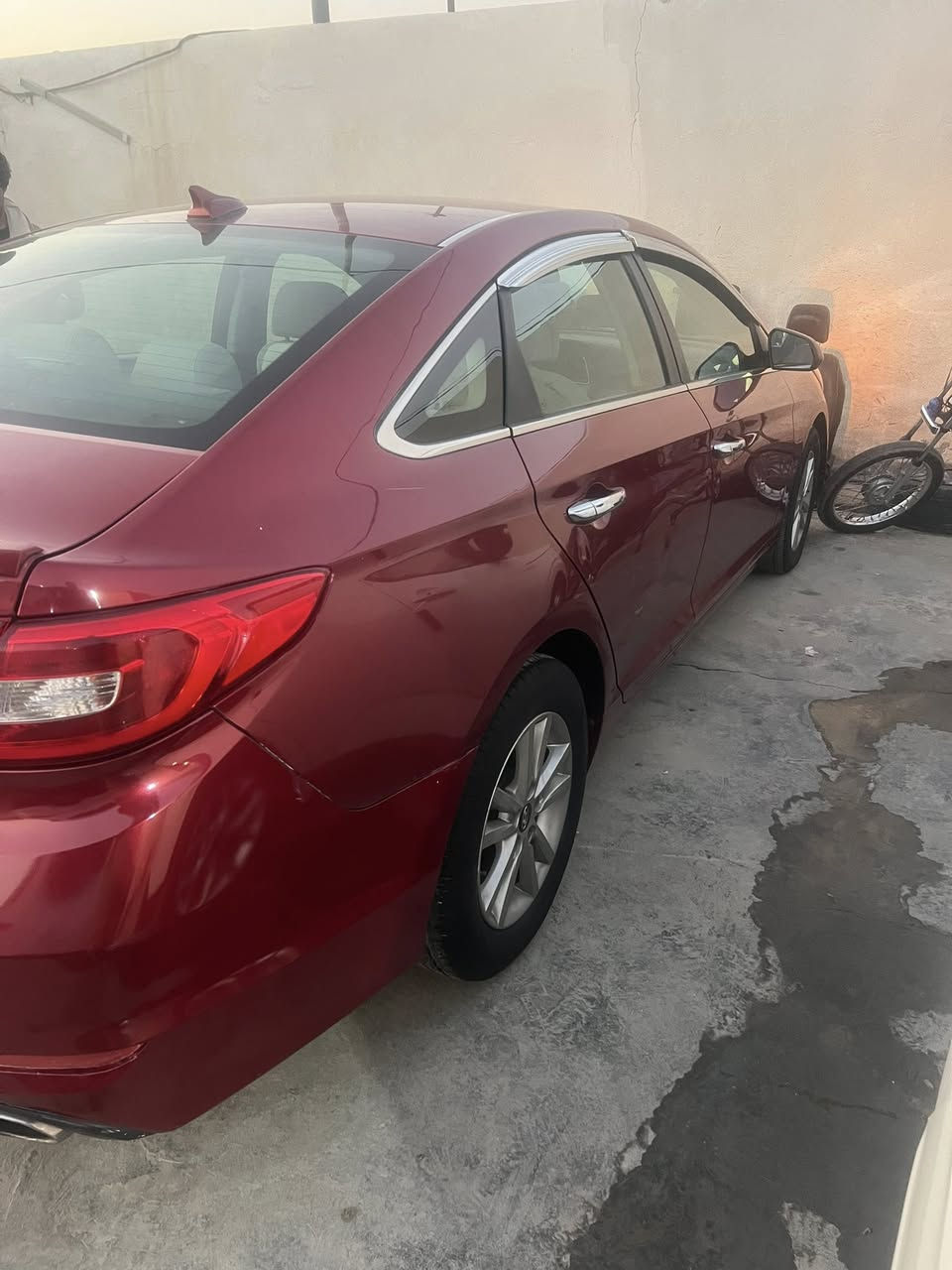 سوناتا 2015 امريكي محرك 2400 بيه صفحه صبغ فقط بدون دواخل 
السعر 107
*********** بابل
