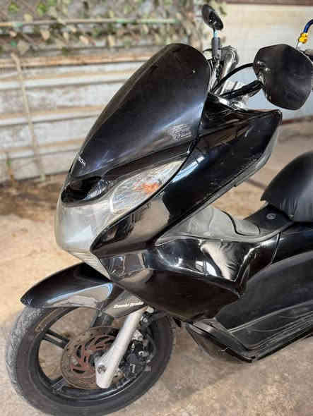 سلام عليكم شباب دراجه bcx جيل اول دراجه نضيفه مرتبه مكينه ناعمه سعرها (1250) 
رقمي
 مكاني الاعظميه
***********
