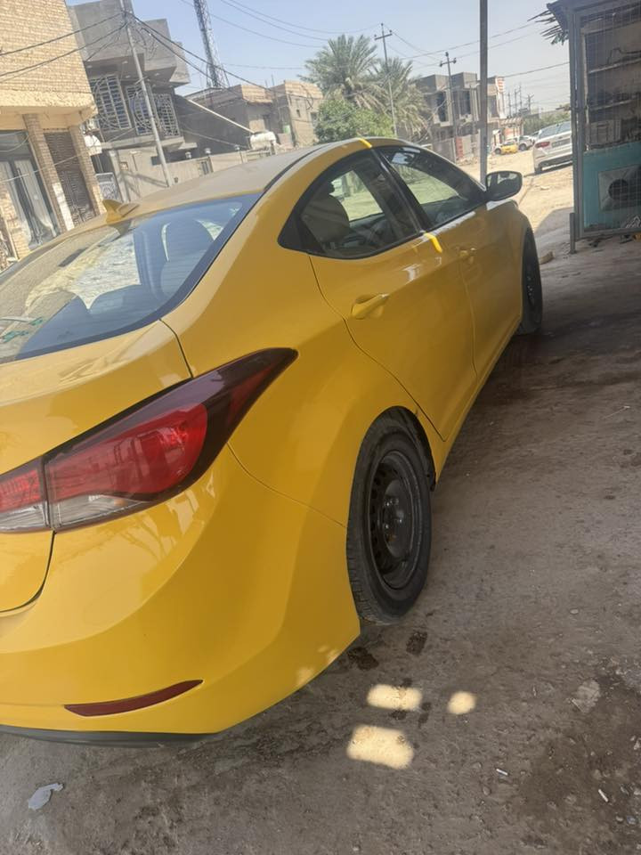 سلام عليكم النتره للبيع موديل 16 امركي مكينه 800دوش سياره بيه ضربه خفيفه من وره بدون دواخل مكاني ديوانيه بسمي مصفره هيه وغرامات سعر 100قفل هذه رقمي ***********
