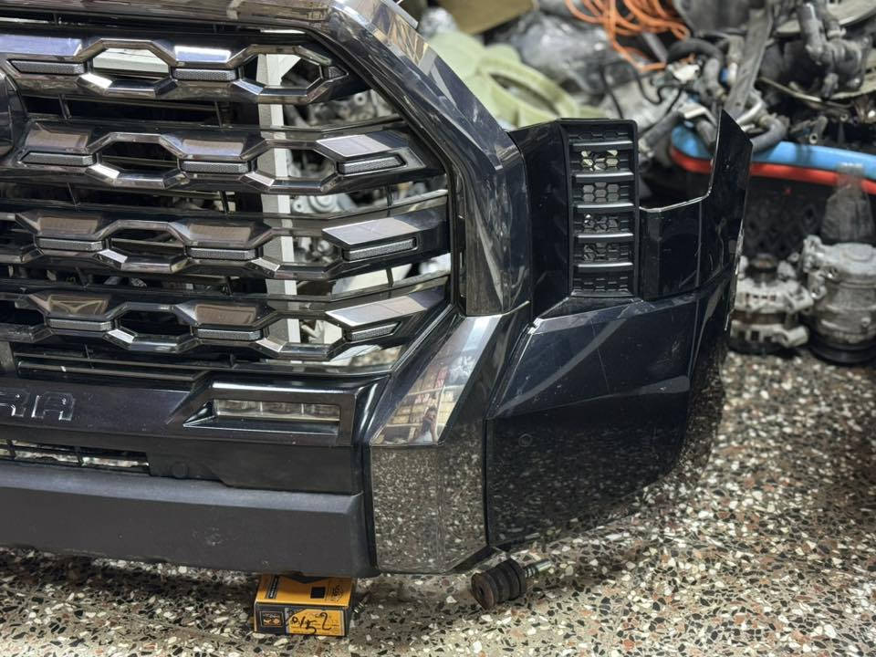 كراج. تويوتا  لتجارت. الادوات  الاحتياطيه.
بغداد العلاوي شارع 6  وسط الشارع.  

دعاميه اماميه. تاندره. بلاتينيوم. 2025. زيروو كامله   ‭
                               اسود. شذره 

  0771 359 0359‬ باسم ابو مريم 
    اي ستفسار تواصل خاص ❤️ 

         .   
    
الشارقه صناعيه 6 ضواحي بغداد
الصجعه.  شركت الهلال المنير . 

يوجد توصيل الى جميع محافضات العراق 

#سيكويا  #لاندكروز. #تاندره. #باترول.  #ارماده. 
#لكزس. #برادو. #QX56. #فورنر. #تاكوما
