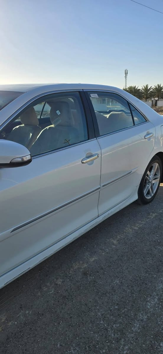 كامري ٢٠١٢ خليجي فول رقم سليمانيه صبغ جاملغ خلفي يمنه بيها كم ملاحظه محرك كير علفحص تحويل مباشر..السعر ١٣٥..بي مجال..مكانها...الرمادي..للاستفسار ***********
