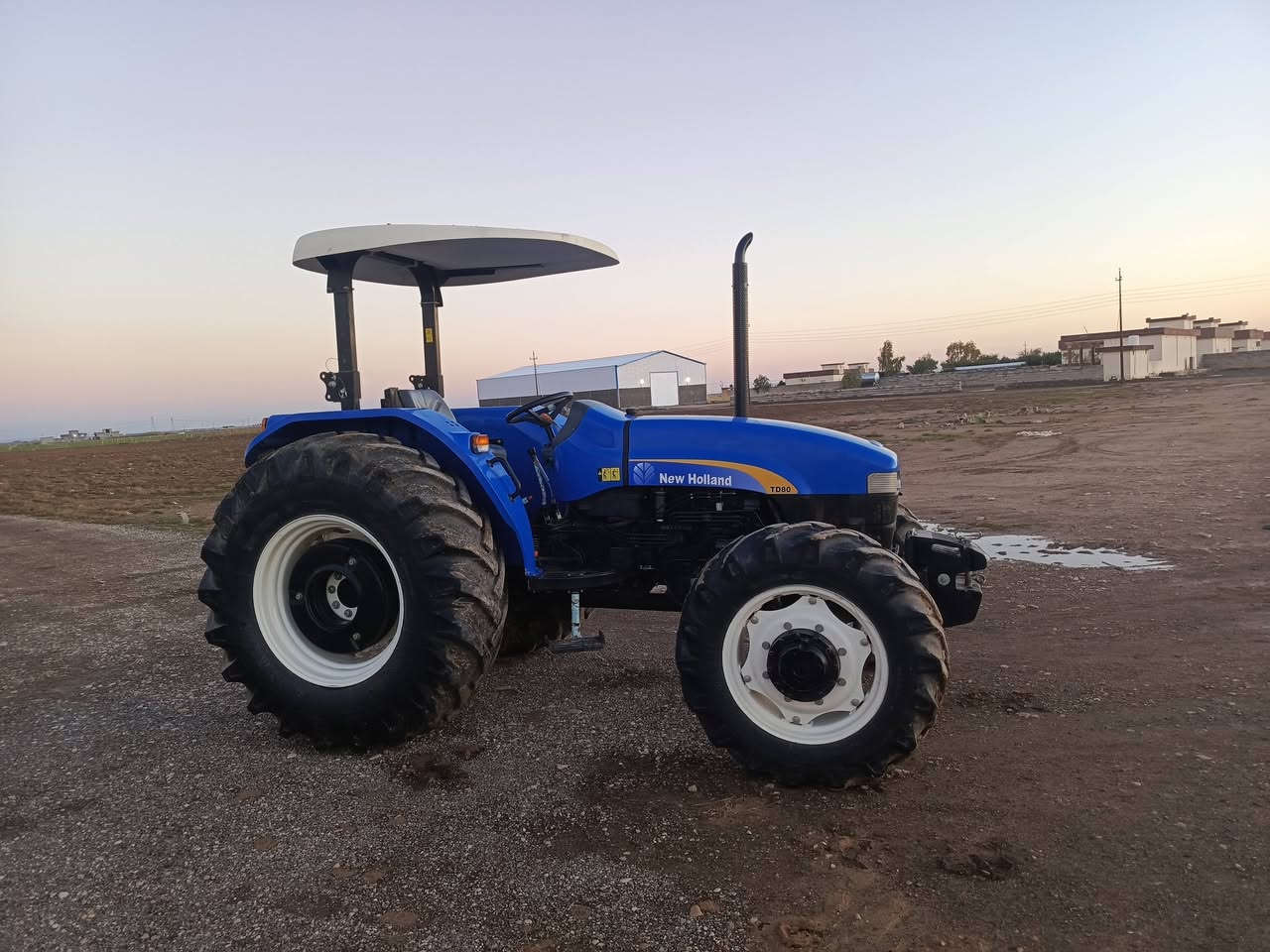 نيهولند موديل 2023 رقم اربيل تحويل مشتغله 2400 ساعه العنوان ديالى ناحيه العظيم  ‏‪***********‬‏
