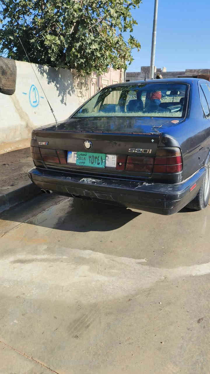 سلام عليكم بي ام 520 لبيع كيرعادي محرك فل تخم تاير جديد العنوان الموصل اليمن ***********
