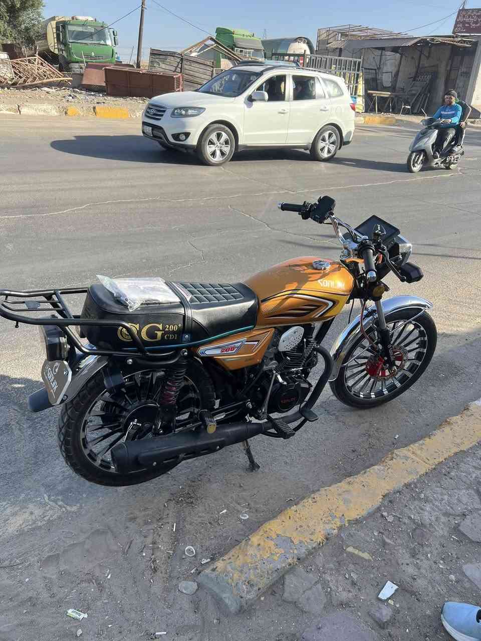 سلام عليكم دراجه سونك 25 بس نازله ب26 شهر الرابع دراجه جديده ميحتاج احجي عليهة اوراق المعرض موجوده منزلهة ب١١٠٠ السعر ٩٥٠وبيهة مجال او مراوس بقفاز إذا اكو الرقم ***********
