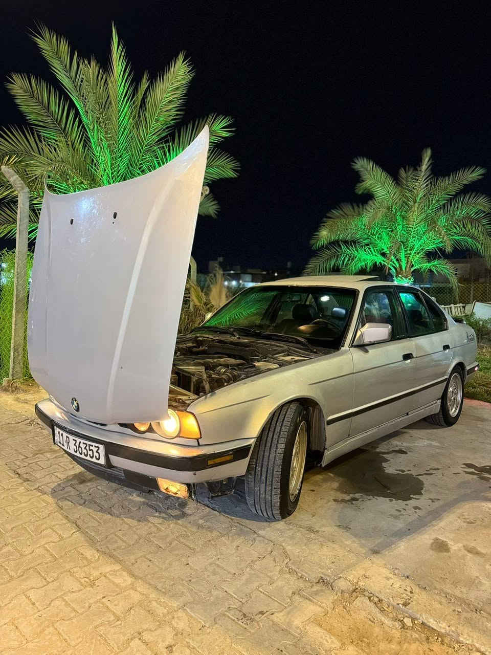 السلام عليكم بي ام دبليو 525 اصل 520 مكينه جير ومكينه 525مكفولة  من الضربه القوية قليل بيه مناطق صبغ
 رقم بغداد مشروع وطني بسمي حداديه السياره الجديده تخم تاير جديد ويل خليه غرفه جلد اسود كهربائيه تبريد شغال كهربائيات كلها شغاله لايت زنون اصلي غاز كير مكينه جديده ض فتح سلايت روف شغاله العنوان نجف 
 ***********(58
