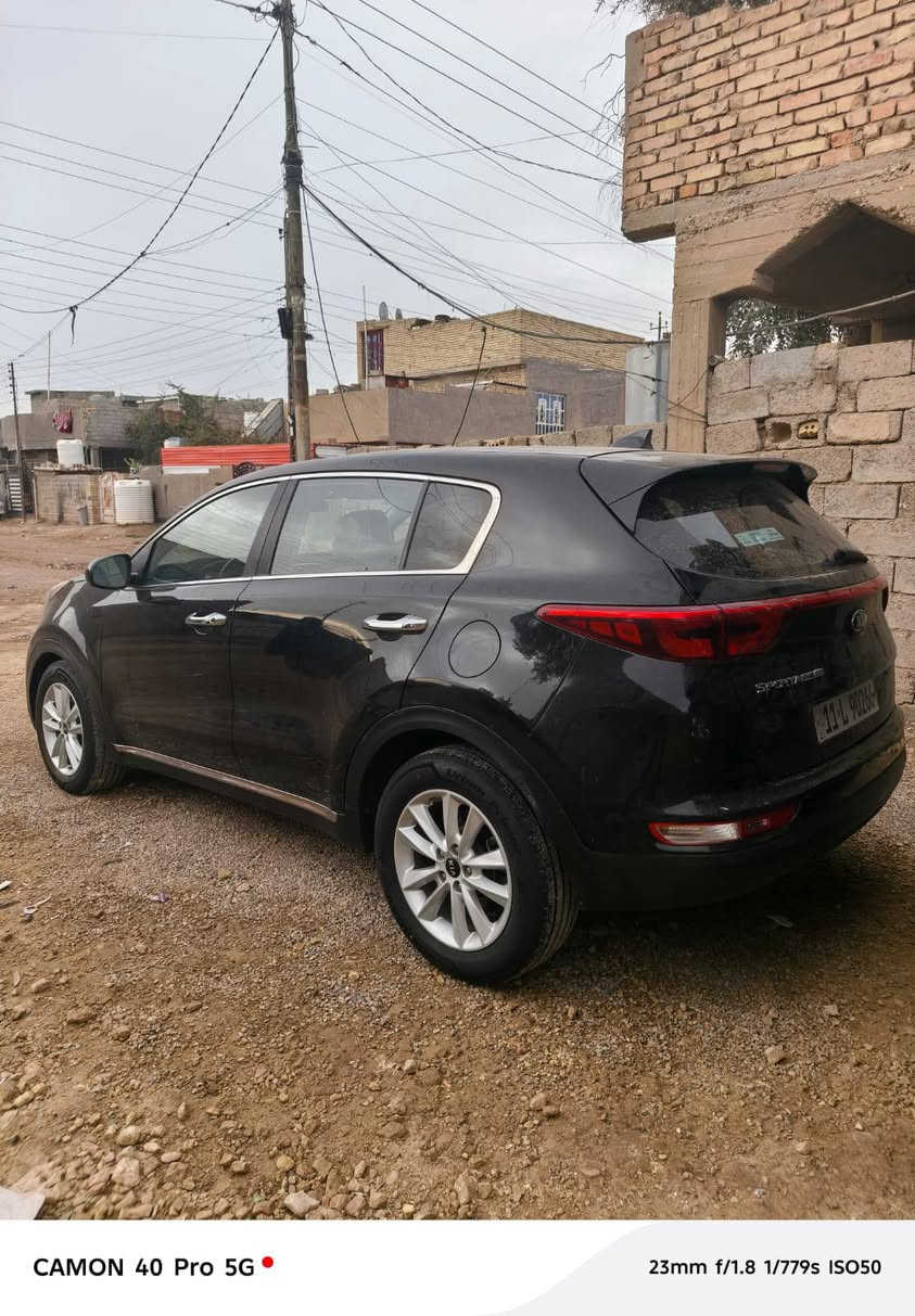 سلام عليكم كيه سبورتج 2018 مكينه 2400 نص فول تخم تاير جديد كير محرك جديد حداديه نضيفه تبريد تدفئه كله كامل ما بيهه اي نقص حادث موضح في السونار بدون دواخل رقم بغداد تحويل مباشر عنوان بغداد النهروان هاتف) (***********)
