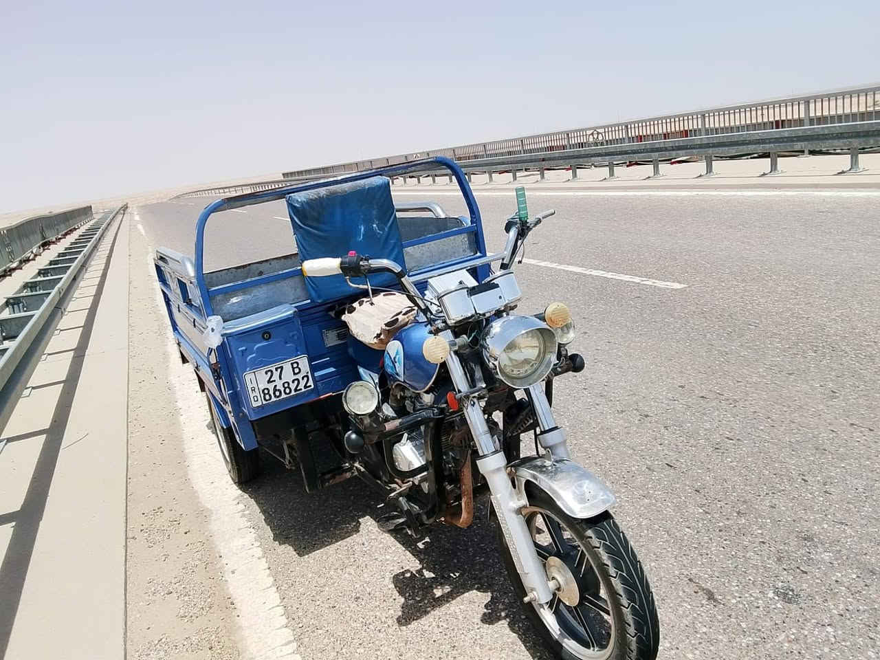 جمره رقم وسنويه 23  السعر 2500 مليونين ونص  مكاني زبير  مكلف ب نشر صاحب ستوته ***********
