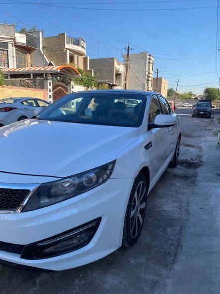 السلام عليكم 
كيا اوبتما موديل 2012 خليجية مكينة 2000دوش ماشية 153الف  بيها قطعتين صبغ الجاملغات الخلفية بدون حادث اوضرر فول مواصفات بصمة بنوراماطكتين  حساسات امامية خلفية شاشة كأمره دواره تحكم استيرن تبريد قطعتين تخم تاير صدر امامي خلفي اي نقص مابيها مكاني بغداد الجديدة السعر 114 وبيها مجال ***********

