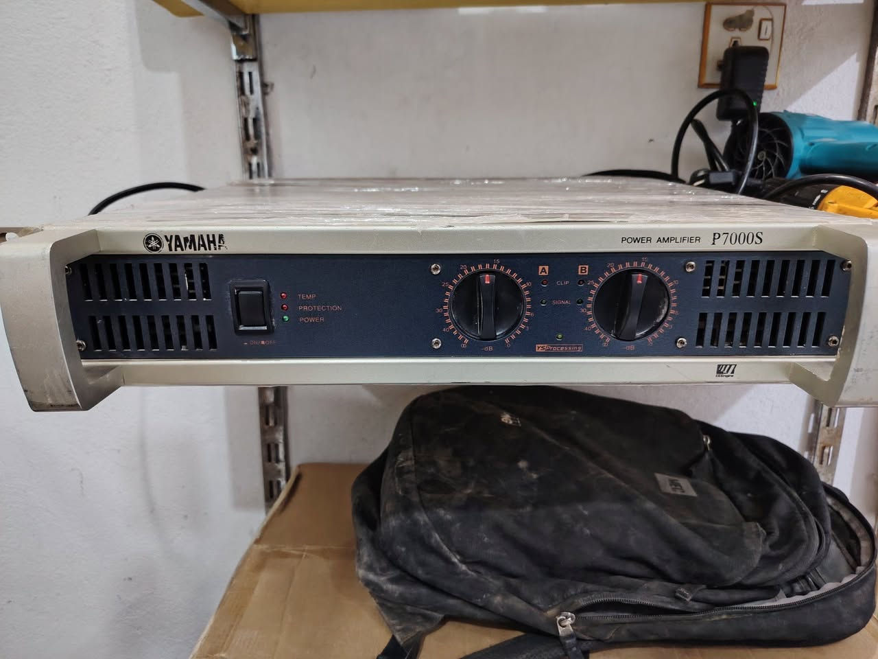 سلام عليكم 
جهاز داينكورد اخرس
 شرط امتياز الاصلي نضافه 95 
باور ياماها 7000 مستخدم 
السعر 750 الف
ناصريه قضاء الفجر ***********
