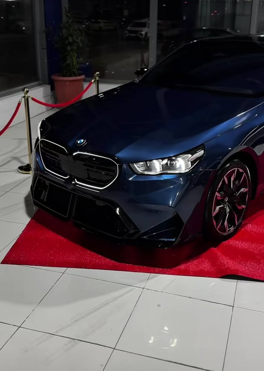 BMW 530i  2024
هيكل محول لـ M5 

مواصفاتها هواي معروفه 

رقم شمالي

سعر 45.000$  مجال بسيط 

للأسفسار خاص دهوك, العراق


**إذا كنت صاحب هذا الإعلان وتريد حذفه لأي سبب، رجاءا أرسل رسالة إلى الدعم الفني**