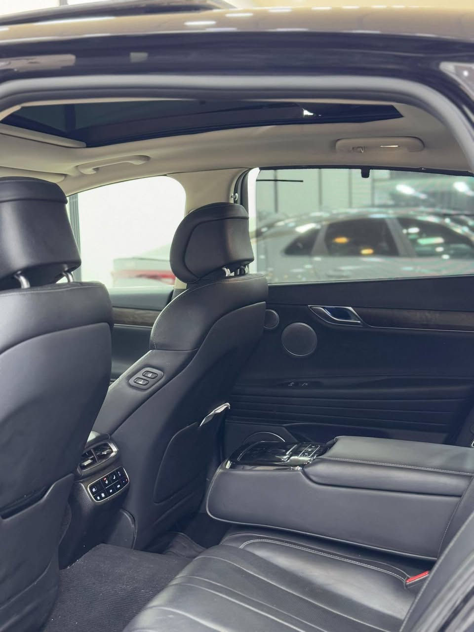 السلام عليكم
للبيع جنسس g80 2022 أسود ملكي
حادثه الجاملغ الامامي فقط الباقي كفالة عامة(صور الحادث ناشرهن)
المواصفات السياره برستيج يعني تجي فول مواصفات
1- فتحة بانوراما 
2-بيبان كهرباء شفط اربعتهن+جنطة كهرباء
2- كشنات كهرباء السائق والراكب
3-كشنات تدفئة وتبريد أمامي خلفي وستيرن تدفئة
3- رادار أمامي جانبي خلفي ومحيطي360 
4- شفتات بالستيرن
5- بريك تلقائي + تحذيرات صوتيه
6-كاميرات أمامي وخلفي ومرايات 360ونقطة عمياء 
7-سياقة ذاتيه
8-تحديد-مسار وتحذير عند الخروج عن المسار ومانع تصادم وبريك تلقائي
9-خمس انضمة قيادة
10-سماعات ١٨سماعه محيطي
11-اصطفاف ذاتي وتقديم وترجيع من البصمة
12-دبل ماوس وكير ماوس 
13-انارة محيطي داخليه متغير بلادي شركة
14-سياقة ذاتيه ومثبت سرعه 
وبعد هواي مواصفات السيارة مختنكة مواصفات ميخلصن بس ذني الاتذكرهن
الحادث موضح بالصور فقط جاملغ والباقي كفالة عامة
مكاني :-بابل الحلة
رقم أربيل باسمي
للستفسار :- ***********
