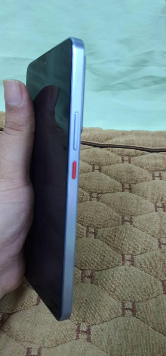 السلام عليكم
GT7
ذاكره 512
رام24
بطاريه 7000
جهاز جديد ماخذه
3 كفرات اصليه ويا
سعره700


**إذا كنت صاحب هذا الإعلان وتريد حذفه لأي سبب، رجاءا أرسل رسالة إلى الدعم الفني**