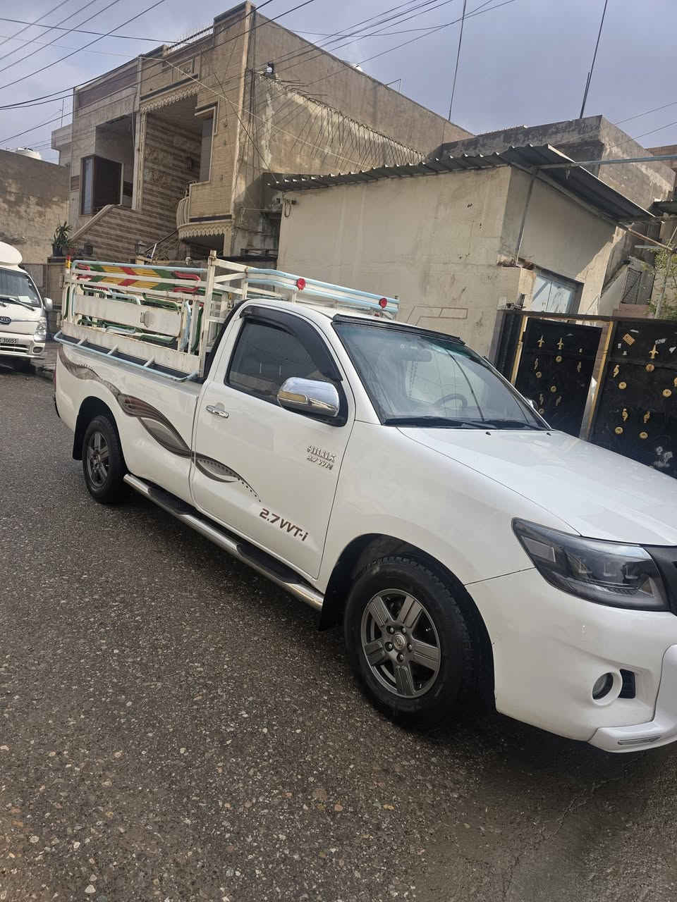 سلام عليكم
پیکاب مەرزیە مۆدێل 2014
دەرگای دواوە پەمپەلەگەل کەمێک سارد  زۆر پاکە 300 هەزار رۆیوە ژم ***********
