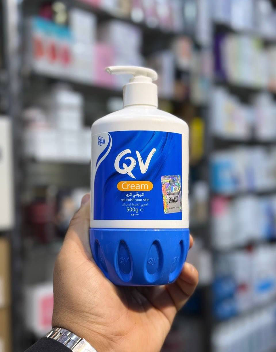 كريم كيوڤي الاسترالي
‏QV cream 💙
✅الأصلي وكالة ✅
‌‎💢 كريم مرطب للبشرة من كيوفي يساعد البشرة شديدة الجفاف على الترطيب المثالي فى أقل وقت مقارنة مع كل كريمات الترطيب الأخرى .
‌
‌‎✅ ترطيب عميق للمناطق الجافة وتغذية البشرة 
‌‎✅ يساعد بشرتكِ على أن تحتفظ برطوبة الجلد الطبيعية لأنه يشكل حاجز وقائي على الجلد و لا تسبب الحكة او تهيج الجلد.
‌‎✅ يستخدم كعلاج فعال للبشرة الجافة
والسميكة بالإضافة إلى التهابات الجلد.

💤الحجم 500 مل 💤


**إذا كنت صاحب هذا الإعلان وتريد حذفه لأي سبب، رجاءا أرسل رسالة إلى الدعم الفني**
