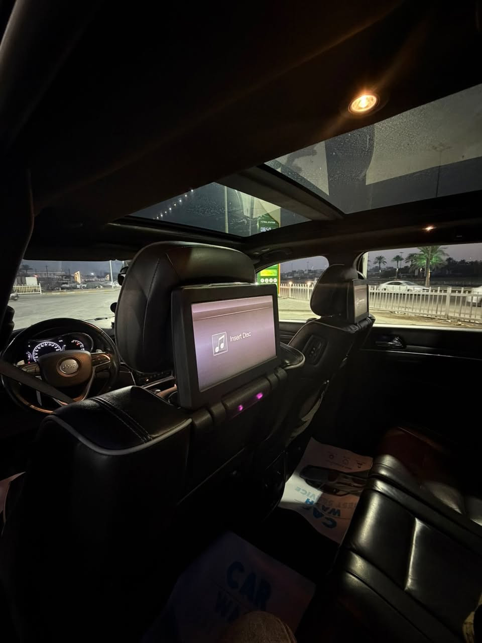 للبيع:
جيب جراند شيروكي 2019 – Overland
خليجي
🔹 اللون: (ابيض)
🔹 رقم اللوحة: (بغداد)
🔹 المواصفات: فتحة سقف بنوراما–  كشنات جلد  تدفئة تبريد – حساسات – كاميرا خلفية  – شاشات – مثبت سرعة

🔹 عدد الكيلومترات: 50 ميل
بيها صبغ قليل كلش باب السايق 
العنوان بغداد بلديات 
السعر 288$ وبيها مجال قليل
للاستفسار ***********
