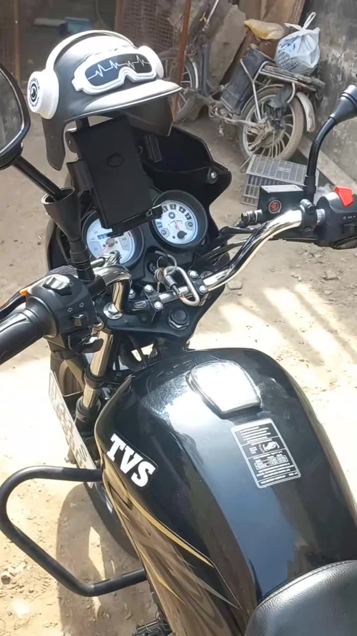 tvs 2023 
مرقمه لوحات نكليزي 
سعرها مليونين 400 
مكاني بغداد ***********
