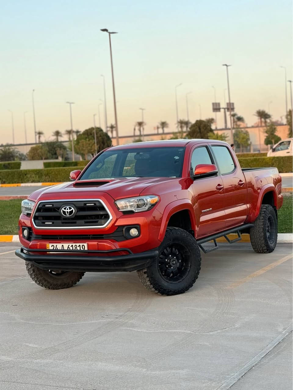 تيؤتا تاكؤما مؤديل 2019 TRD
ره نگى قسى فول  مواسه فات
به س جلد نيه شاشه يه كاميرا 
گير تؤماتيك گوشين هيته ره به سمه
سلايد ڤؤليؤم ده بل ئه كسل AUD
تعديل سورعه تبريد لمس شعن كردنه وه ى
مؤبايل لايد ليد بؤدى دريژ زؤر مواسه فاتى تر
سه ياره كه نيو ده رگاى بؤياغه به بئ أيرباگ 
سه ياره كه تايه و ده بله كانى كامل ده سكارى
امريكايه بؤ ئؤفرؤد  باقى ده عامى بؤ ده عامى 
به شه رت  / سعر  ٢٣٥   💵
***********  / ☎️ أربيل, العراق
