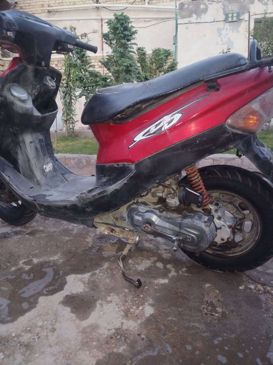 سلام عليكم للبيع  دراجه سيام مكينه خبط سرعه 90 كله شغاله أوراق ***********
