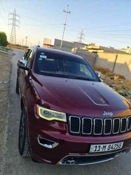 � للبيع: جيب جراند شيروكي اوفر لاند  2018 – أعلى فئة / أمريكي / صبغ جاملغ خلفي 

السعر:228 $  ورقة وبها مجال بسيط للجاد

🔰 المواصفات الكاملة:

✔ المحرك والگير

 • محرك V6 سعة 3.6
 • قوة 290 حصان
 • كير 8 سرعات
 • استخدام نظيف وما تحتاج أي صرف

✔ الشكل الخارجي

 • سياره لويات
 • فتحة بانوراما
 • LED + زينون
 • حساسات أمامية + خلفية
 • كاميرا خلفية
 • بصمة أبواب + تشغيل
 • دعاميات نفس اللون

✔ الداخلية

 • جلد فاخر
 • تبريد وتسخين كراسي أمامية
 • تسخين كراسي خلفية
 • شاشة 8.4 إنج
 • ذاكرة مقاعد
 • تحكم دركسون + تدفئة
 • بلوتوث / USB
 • تشغيل عن بُعد
 • مرآة جانبية كهربائية قابلة للطي
 • سنسر مطر

✔ الأمان

 • 10 إيرباك
 • ABS
 • ESP
 • مانع نزول وصعود منحدرات
 • نظام ضغط الإطارات TPM
 • كروز كنترول
 • محدد سرعة

✔ أنظمة Summit

 • نظام صوت فاخر Harman Kardon
 • GPS
 • رادار + تحذير اصطدام (حسب التجهيز)
 • استدارة ذاتية للإنارة
 • باب خلفي كهربائي

🔧 الفحص

فحص شامل على كيف المشتري – وين ما تحب نفحص

📍 العنوان:
 فلوجة

📞 للتواصل:
 ***********.
 ***********.
