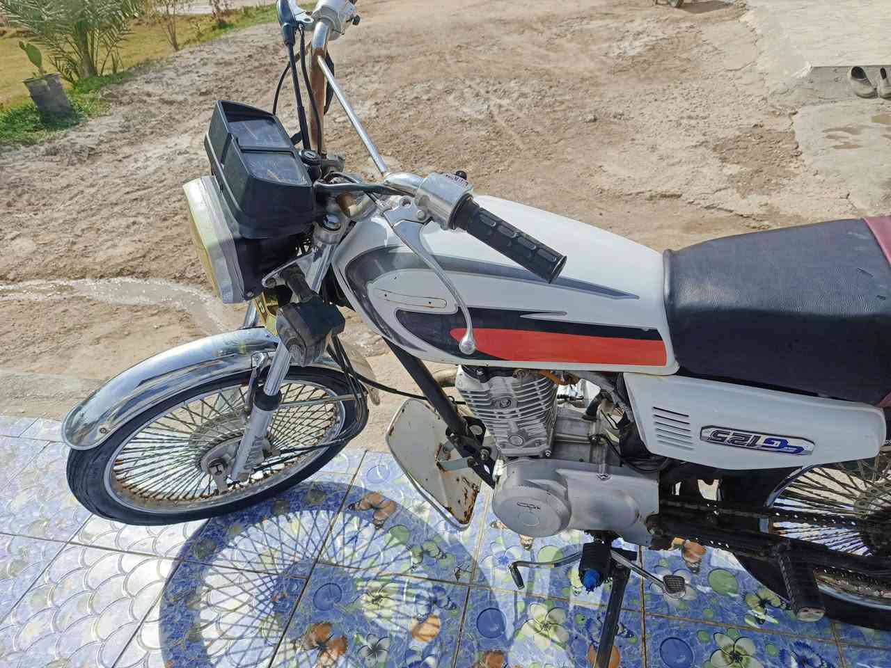 تايكر للبيع مديل 21 اوراق اصولي مكينه مكفوله كفاله عامله  لاتبخير لاتنقيص السعر 370 مكانه حله جامعه بابل متواجد خاص الرقم ***********
