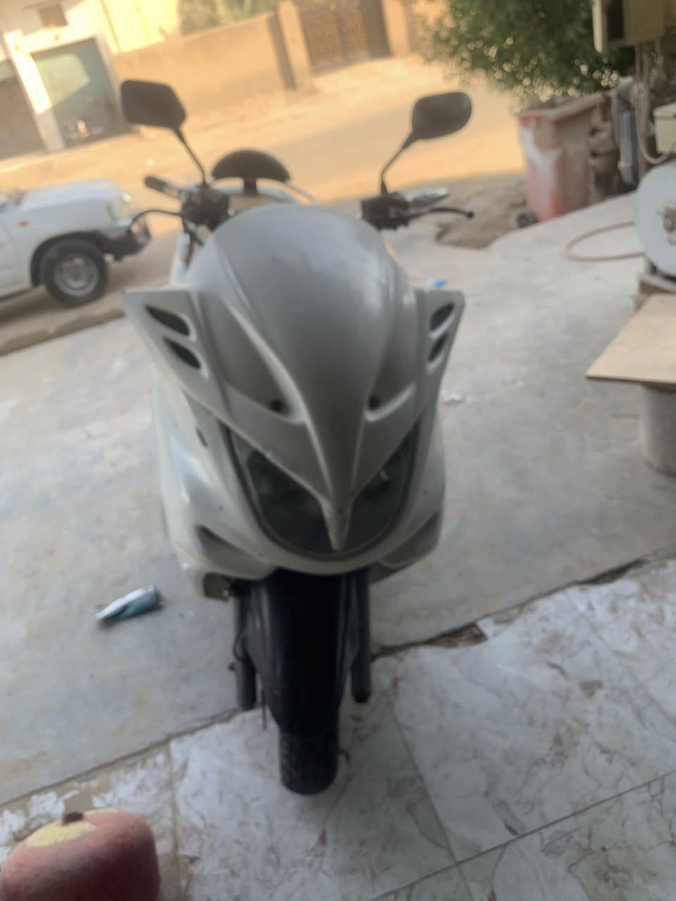 ماجسته بدل رون للبيع دراجه جاهزه نقصه بس باتري 
مكانه الكرمه شارع عشرين 
السعر 350وبيه مجال بسيط


**إذا كنت صاحب هذا الإعلان وتريد حذفه لأي سبب، رجاءا أرسل رسالة إلى الدعم الفني**