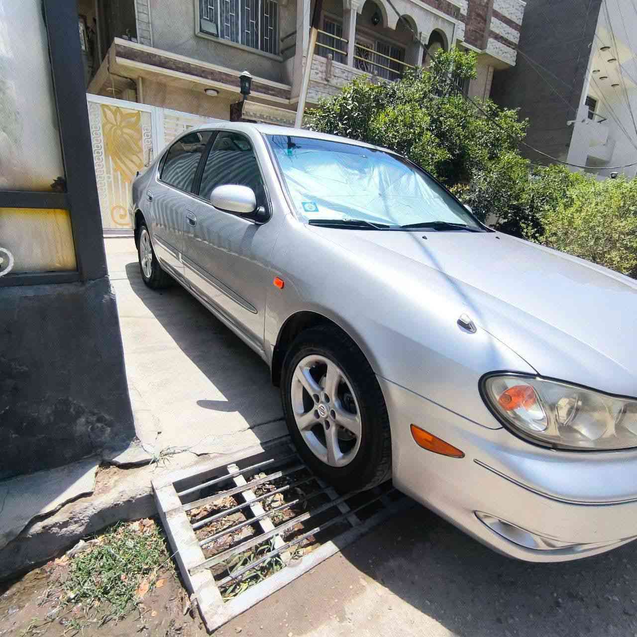 سلام عليكم للبيع نيسان مكسيما موديل 2008 رقم بغداد وباسمي مكفوله من الضربه بيه صبغ  قطعه وحده كير ومحرك بلادي 6 سلندر سياره دسكات اماميه جدد عبوه بانزين جديده جامه اماميه جديده بيه نواقص دبلات عارضها 88 وبيه مجال بسيط للشراي مكان السيارة كربلاء للاستفسار ***********
