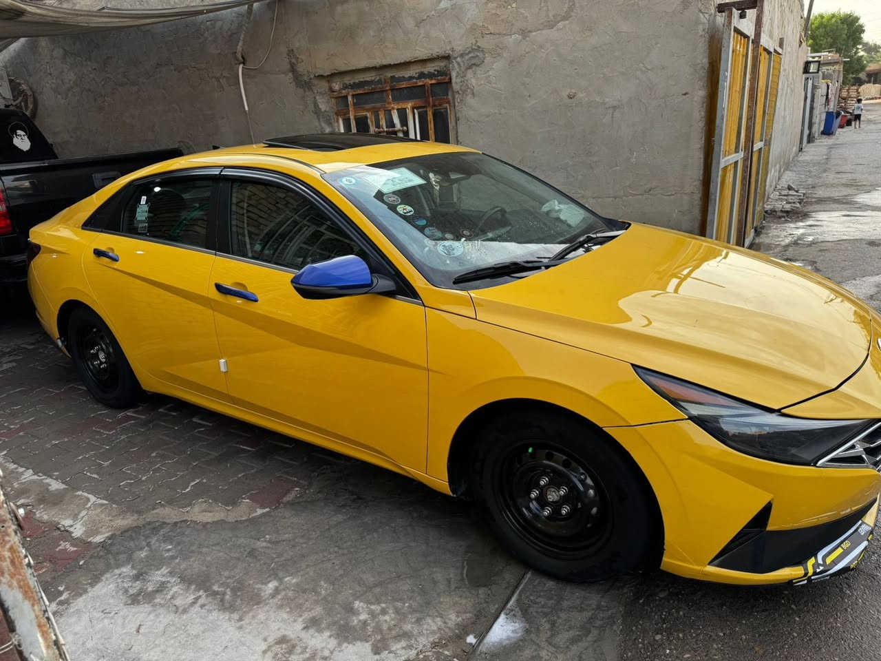 للبيع وحد ع واحد موديل 21 ضررهة قطعة وحدة بس لبنيد وراجع نفسة وطرف لشاصي لا لغد ولا جاملاغات كير مكينة كفالة سيارة بسمي جاهزة كبل للشارع عنواني بغداد سعر 145  رقم تليفوني ***********
