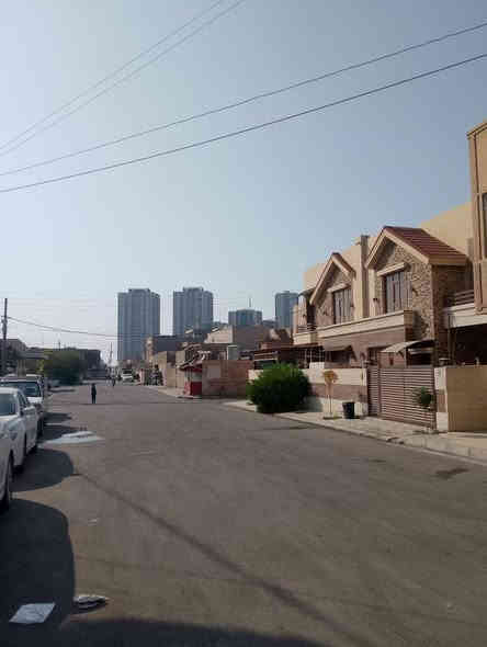 *خانوو 150متري لة زانكو ٩٢
*مربع 10 بة 15
*شةقامي ٢٠ متر
*٤ نوم
*٨ سبليتي انفرتر
*دكت هةموو زوورةكان
*كاميرا
*كةوةنتةر
*مطبخ عمل
*سقف مغريبي و عةرزي باركيت (دانيشتن و هول)
*سقف سانوي (نومةكان)
*نرخي 127000$

*********** أربيل
