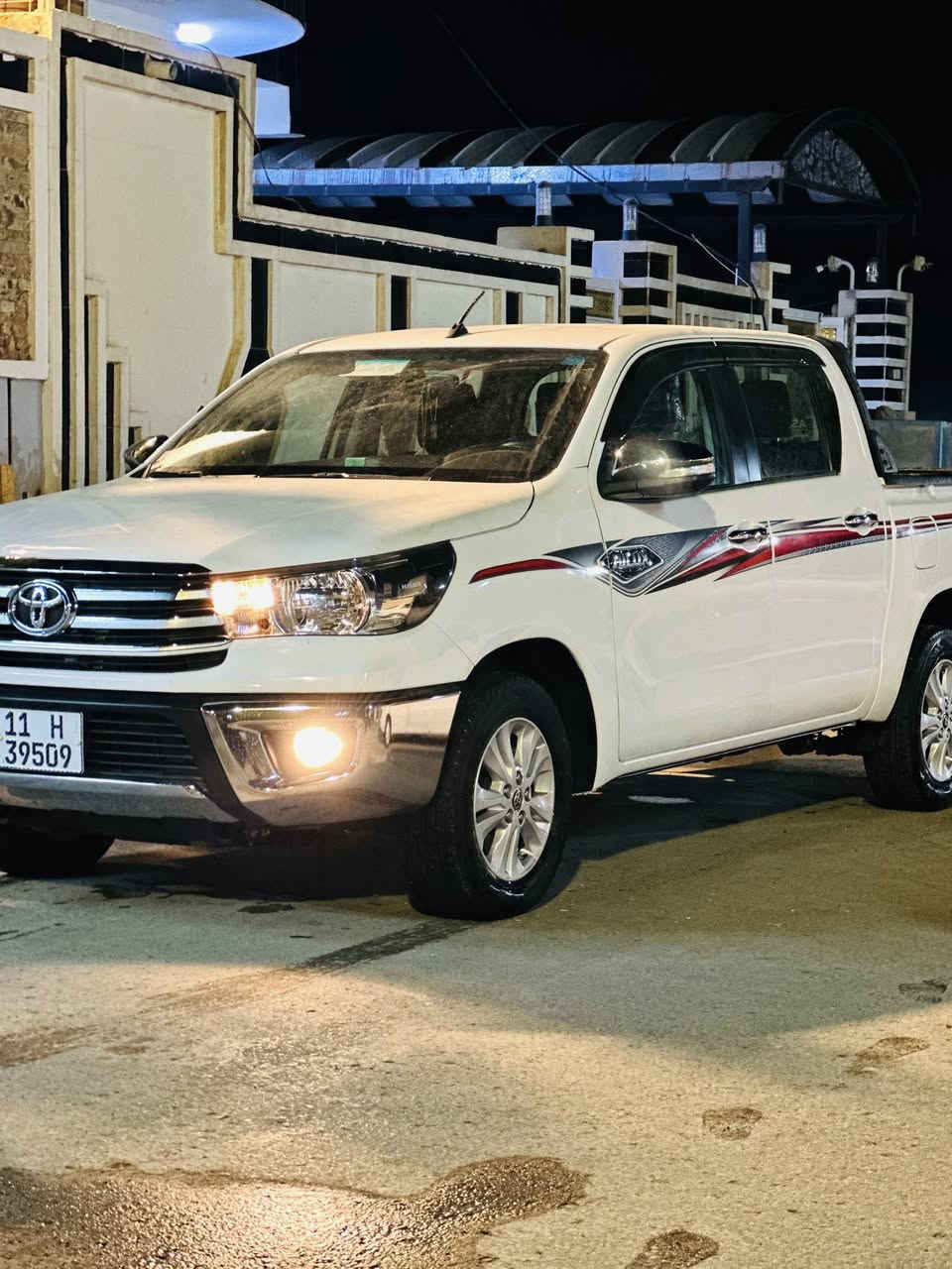 السلام عليكم تيوتا هايلوكس ٢٠٢٤ ساز
——————————————————
سيارة فول مواصفات 
تبريد قطعتين 
تبريد كشنات 
تبريد جهتين
 شحن لاسلكي شاشه كبير شاشه اعطال 
————————————————-
خليجي بدون ظرر ماشيه ٣٨ الف 
رقم بغداد 
العنوان ديالى بعقوبة 
السعر ٣٠٦
الرقم ***********
