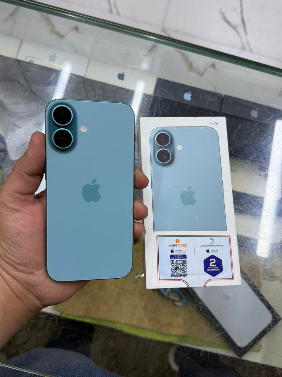 ايفون 16 ضمان ABM شرق اوسط
بطارية 100 مستخدم قليل جدا
ذاكرة 128 وملحقاته كاملة نظافته ١٠٠/١٠٠  
((( السعر ادخلي خاص اكتبلي تم ويجيك السعر مباشرة هيج لون مميز  🌚🩵 )))
وشعندك للبيع او مرواس او تشتري كلشي نستقبل راسلني عالخاص عنواني النجف 
*********** رقمي هذا للاستفسار
