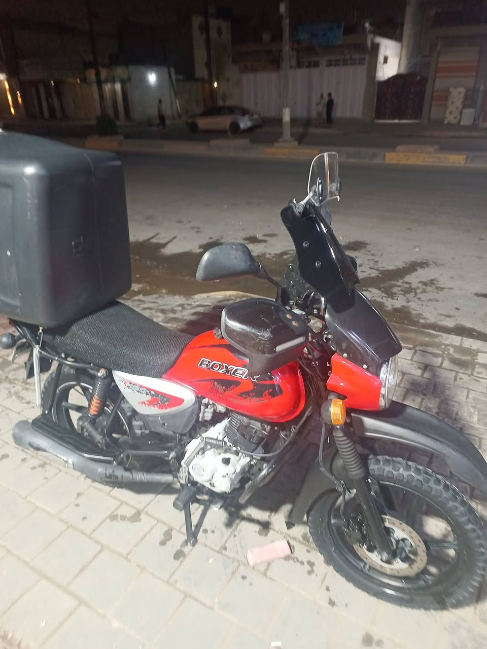 السلام عليكم ورحمه بوكسر للبيع موديل 23نازله 24 الدراجه كفاله عامه بس رقم عربي سنويه انكليزي بس استلام لوحات مكاني بغداد العبيدي + الصينيه مجوده ما شادهه الرقم ***********
