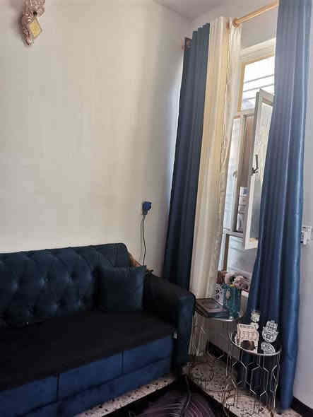 بيت للبيع ٤٥م غرفتين وصاله مطبخ وخدمات وغرفه سندويتج بنل السعر ١٧٥ مليون الصليخ الجهة المقابله لاسواق تفاحه بناء٢٠٢٢ للمزيد*********** مكتب أكد للعقار ابو عمر الحياني
