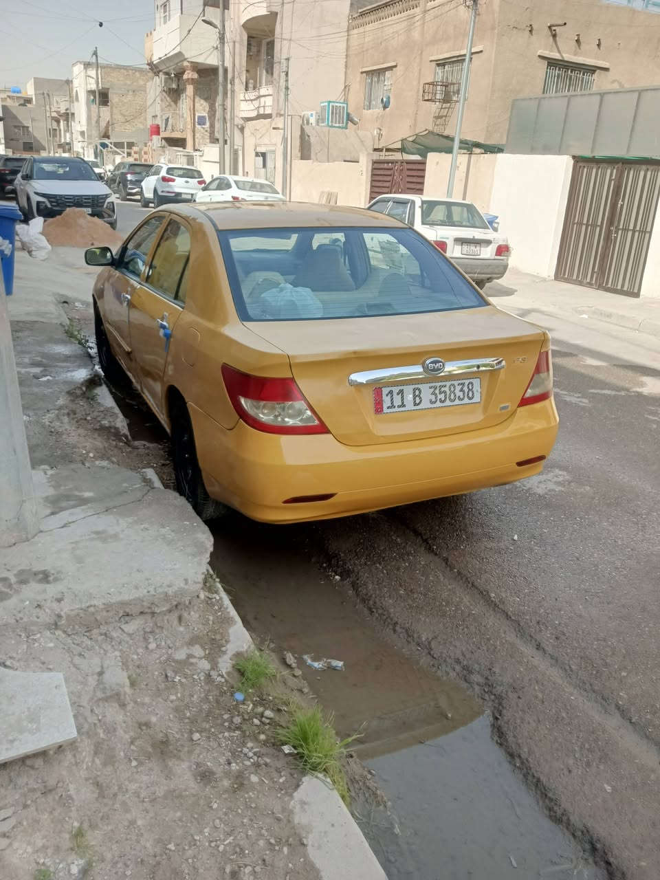 2011 جير عادي السياره باسمي هيئه وبحث مصفرات السياره بها صبغ نقول حزام وطخ بالشامله للخلفي والطخ الثاني جوه طبق البنزين عنوان بغداد الحريه السعر 40 ***********///***********
