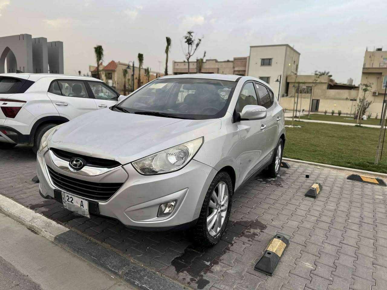 أدوات أدوات أدوات 
توكسان مديل 14. 
كص جنطه. كاز كاز متومه رقم وسنويه 
بيها حصه كاز بكل المحطات 
٣ قطع تبريد سياره
حداديه جديده 
سياره جاهزه كلش
السعر 55
العنوان بصره 
هـ***********
