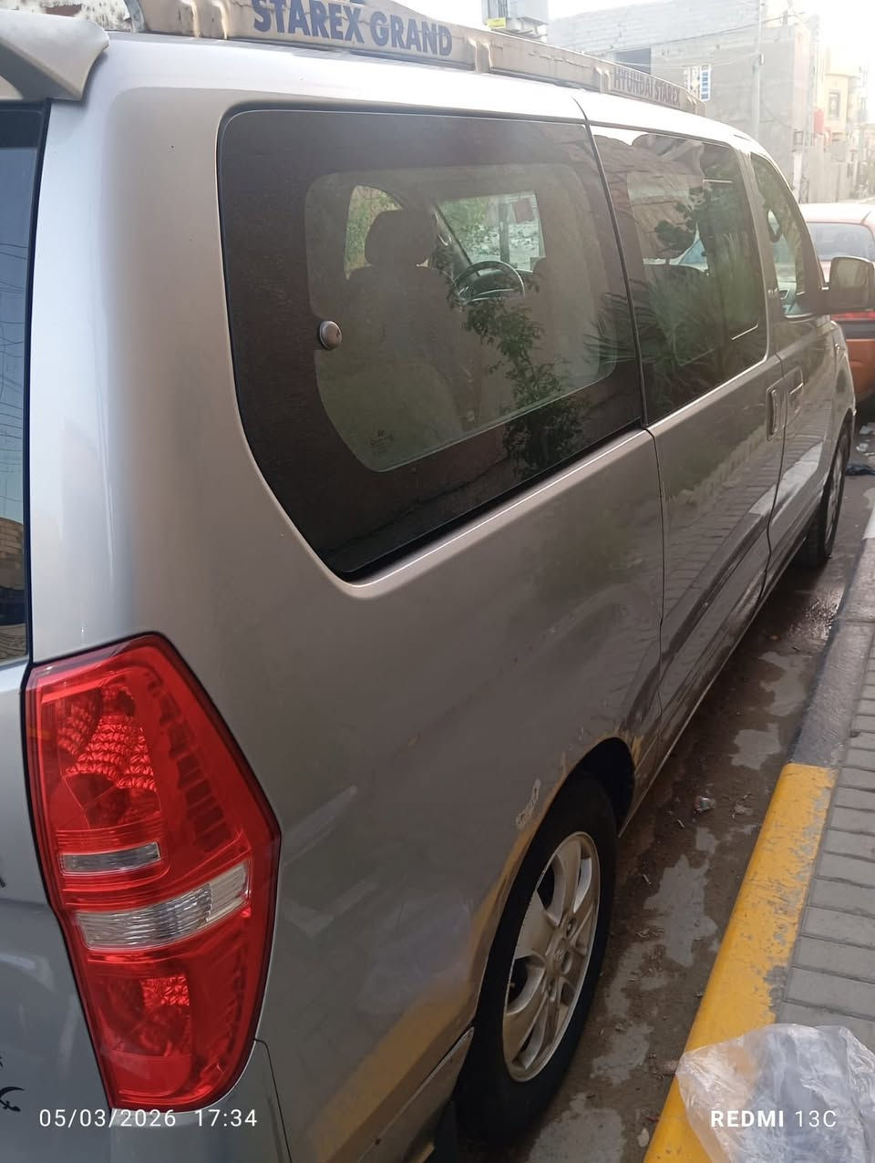 سلام عليكم ستاركس 14 مكينه 12 سبلاين مال كصه جديده مكفوله من الصبغ بيه بارد قليل بل ربع الخلفي سعر 190 بيه مجال *********** اخوان اخوان مكلف بل نشر رقم صاحب السياره موجود عنوان بصره شارع القائد
