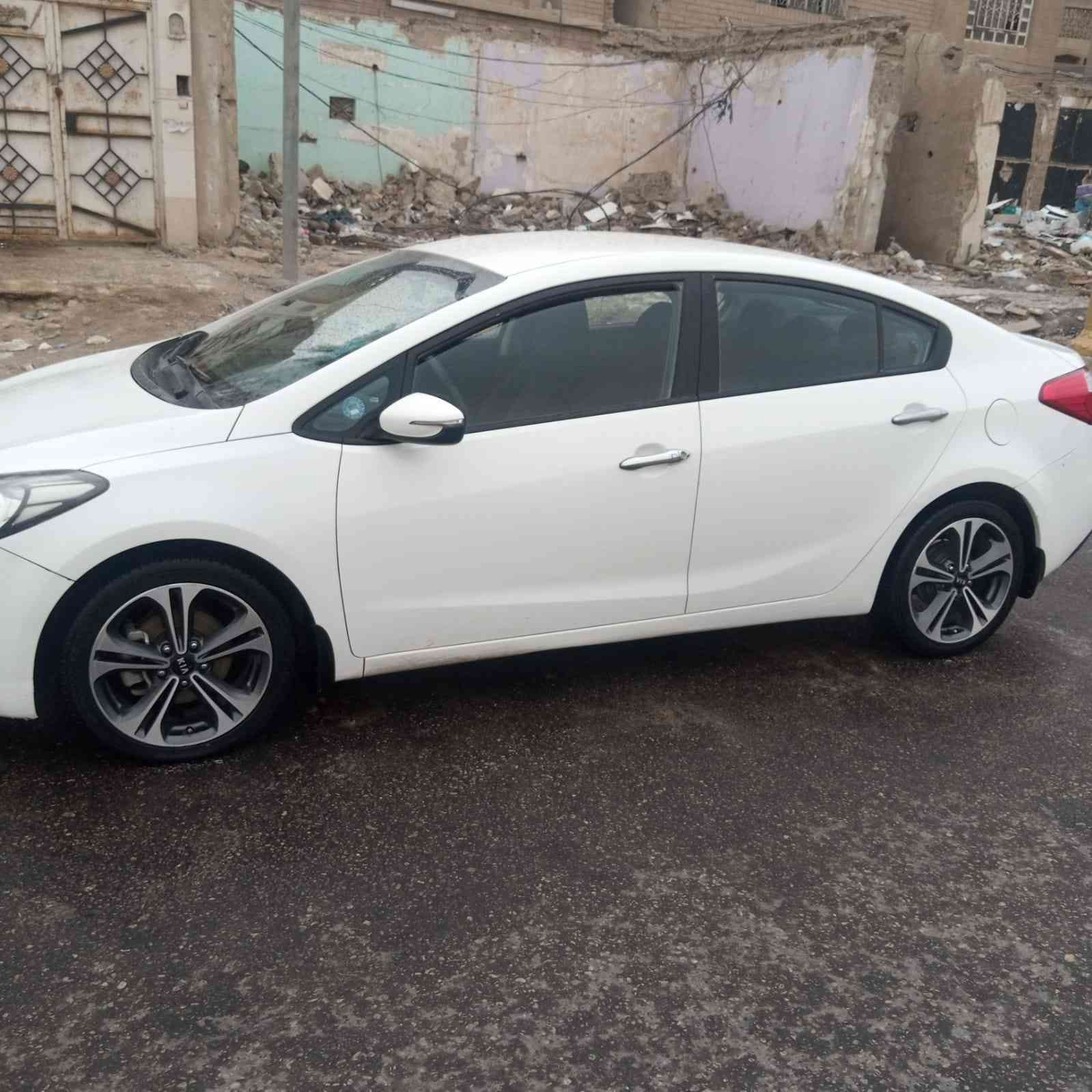 سلام عليكم سيراتو للبيع مديل 2013 رقم اربيل سياره مكفوله من الصبغ والتبديل سونار موضح أمامك كير مكينه كفاله سعر ١١٨ وبيه مجال مكاني كربلاء رقم الهاتف ***********
