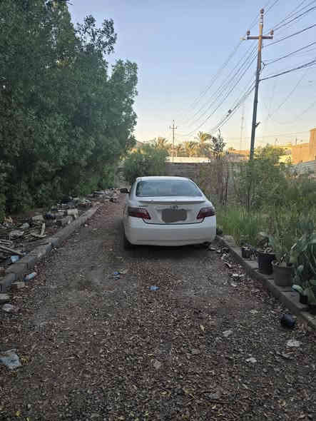 السلام عليكم 
دار للبيع مساحه ١٢٥ متر مع الكراج ١٨٠ متر ركن بناء حديث درجه اولى خريطه مربعه مكون من ٣ طوابق طابو ملك صرف أمامه تشجير مسيجه مساحتها ٥٠٠ متر الموقع منطقه حي السلام محله ٧٥٥ قرب مركز شرطه الخنساء خلف المستشفى الجديد
السعر ٣٣٠ وقابل للتفاوض للاستفسار (***********)
